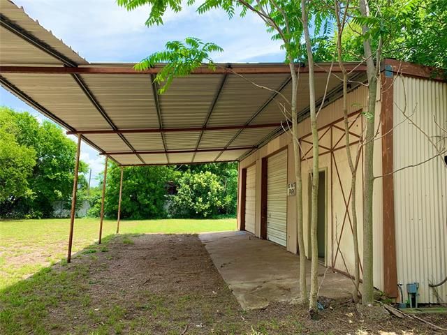 1601 W Pearl St, Granbury, TX 76048